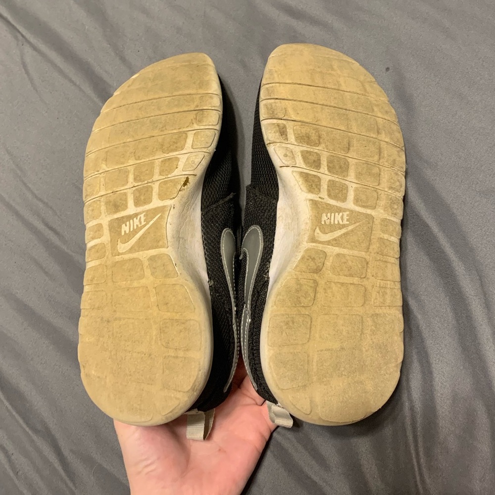 Black Nike Roches - Picture 7 of 7